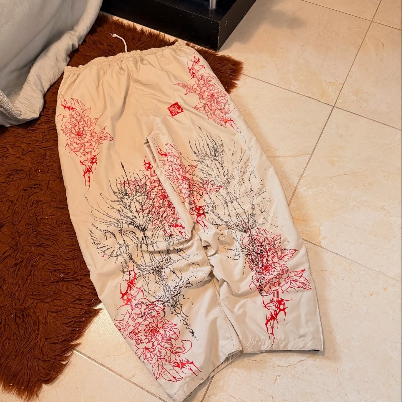 Street Fashion In Japanese - Harajuku Red Spider Lily Print Casual