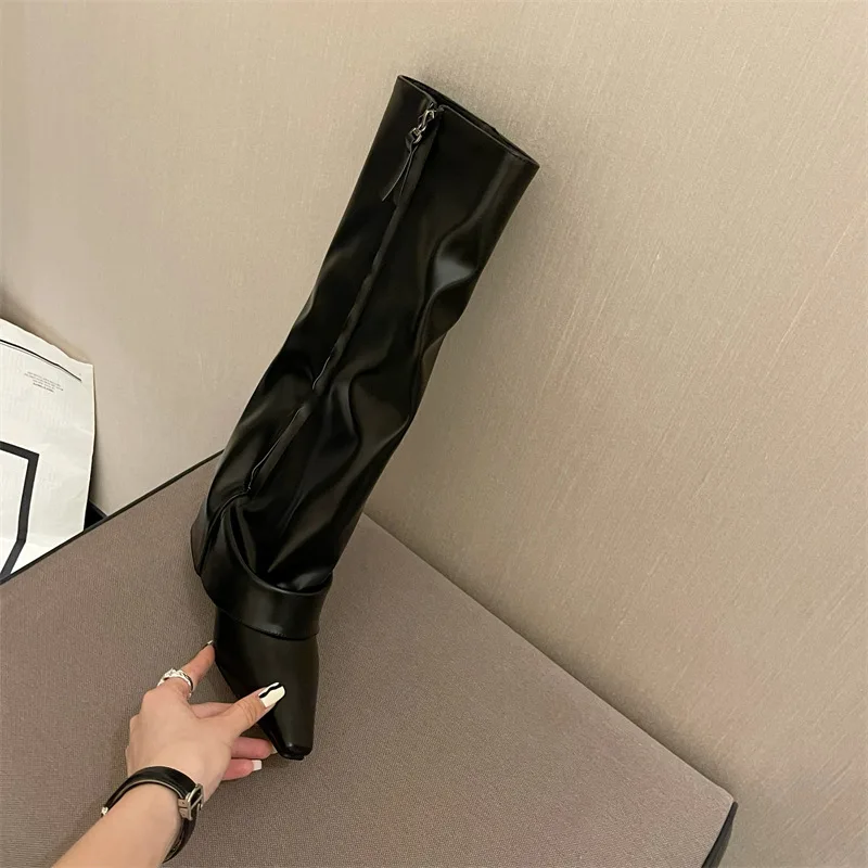 Designer Women Trouser Legs Hi - Street Fashion Rome 2025 评论和价格