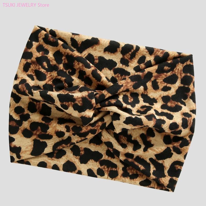 62KE Comfortable Leopard Patte - Street Fashion Reference 评论和价格
